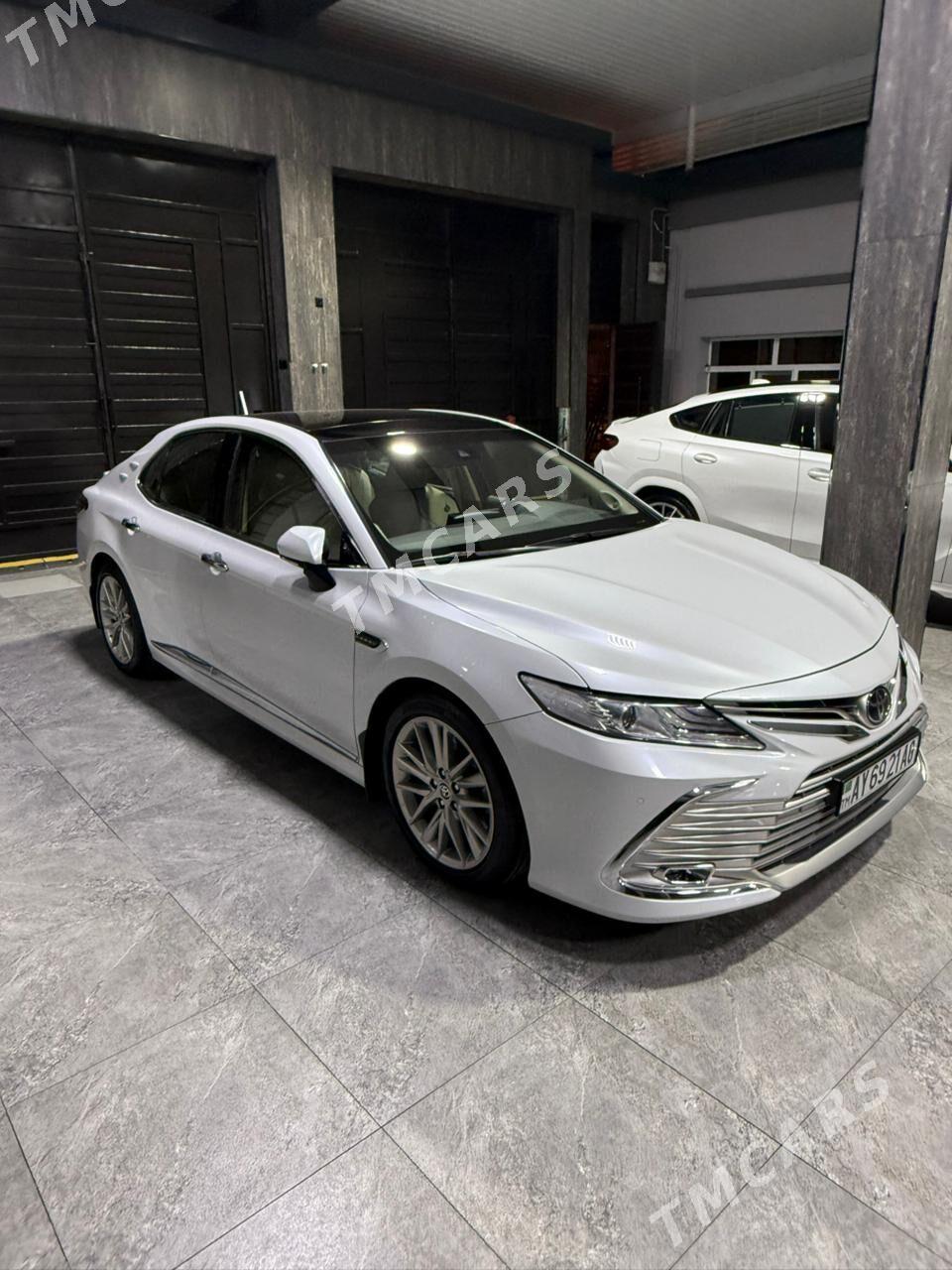 Toyota Camry 2021 - 585 000 TMT - Aşgabat - img 3