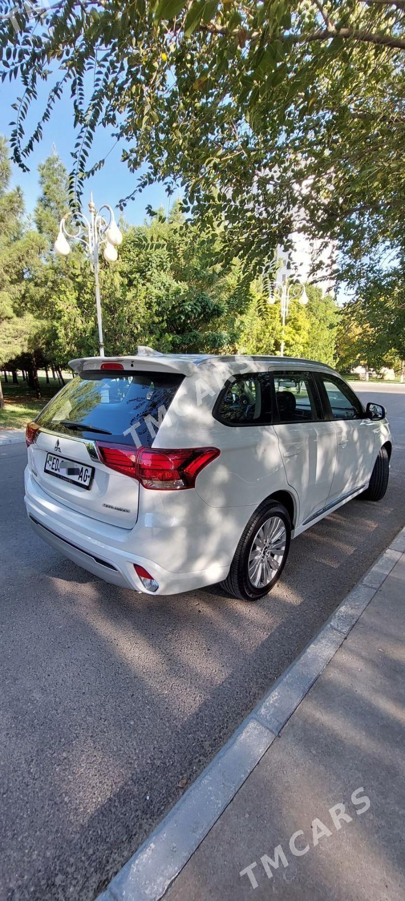 Mitsubishi Outlander 2022 - 300 000 TMT - Ашхабад - img 4