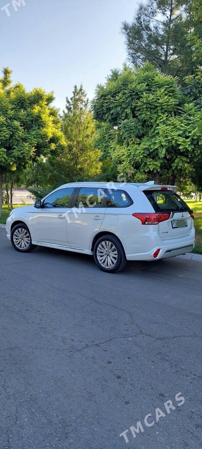 Mitsubishi Outlander 2022 - 300 000 TMT - Ашхабад - img 2
