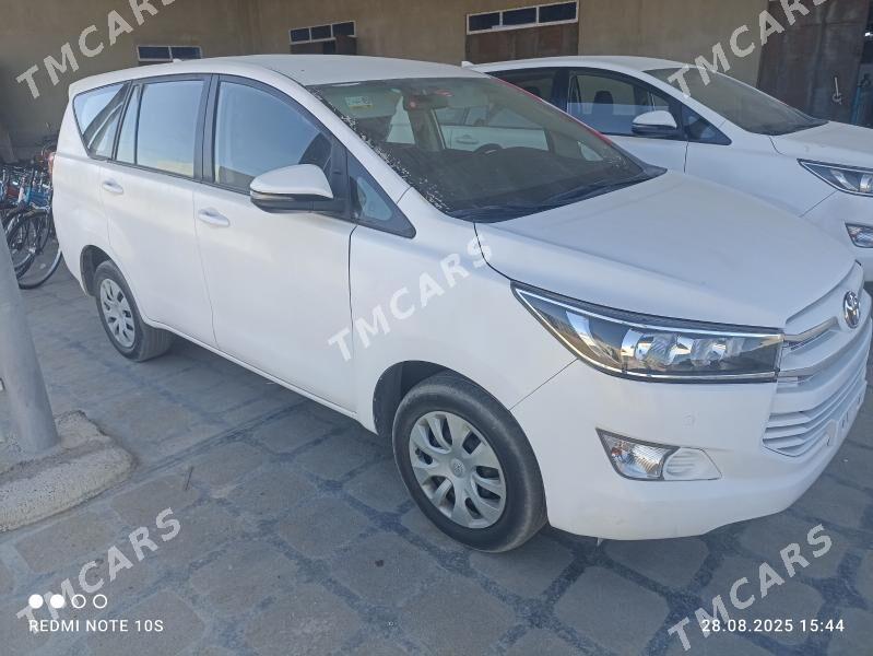 Toyota Innova 2021 - 225 000 TMT - Мары - img 7