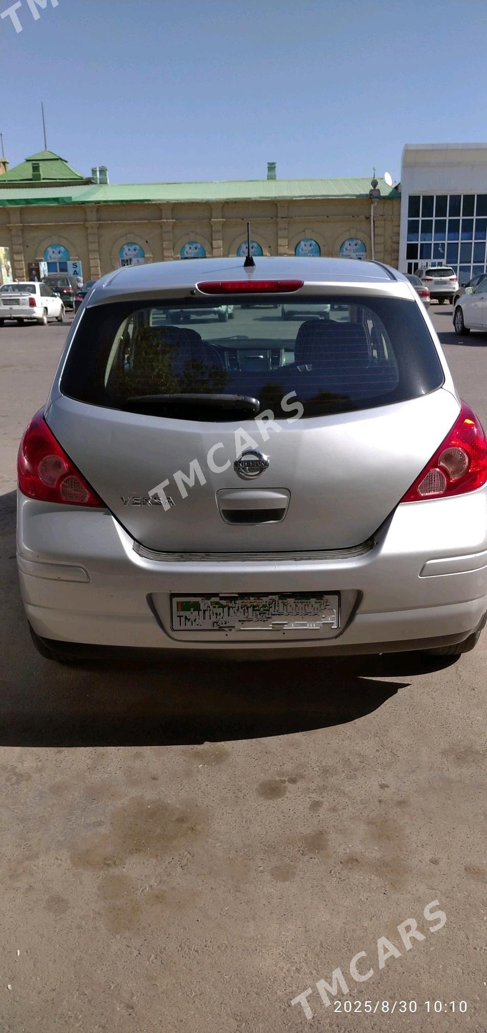 Nissan Versa 2011 - 110 000 TMT - Мары - img 2