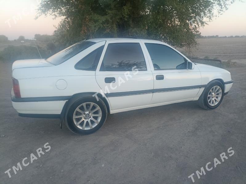Opel Vectra 1992 - 35 000 TMT - Губадаг - img 6