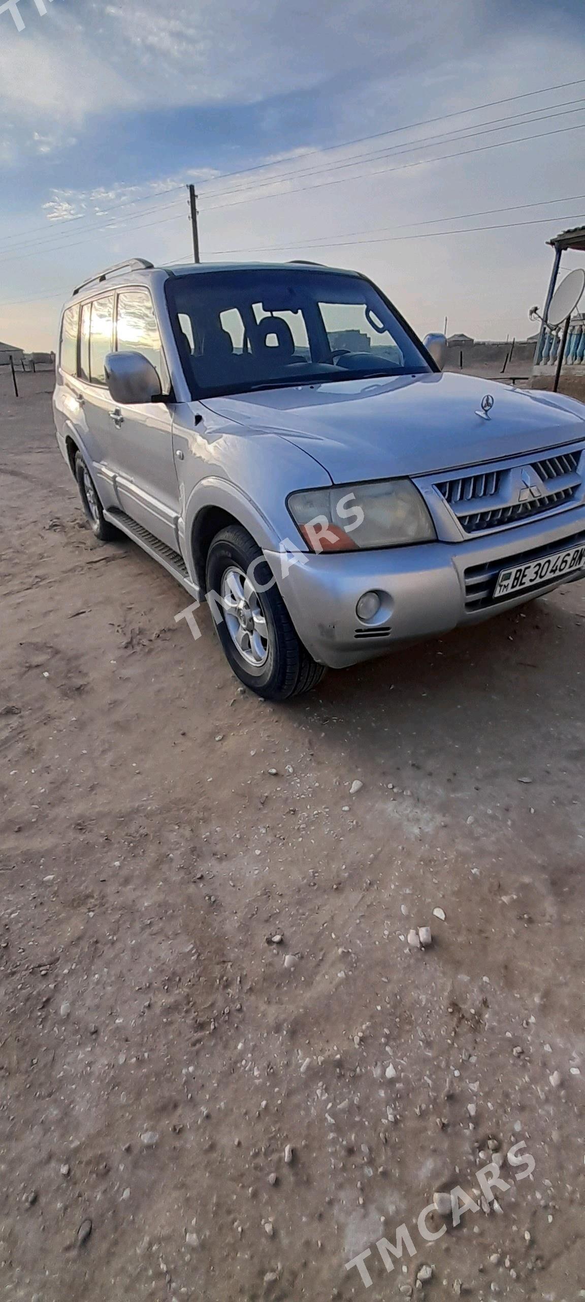 Mitsubishi Pajero 2003 - 130 000 TMT - Esenguly - img 3