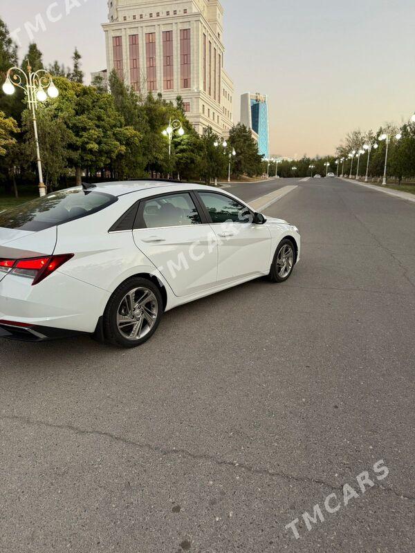Hyundai Elantra 2022 - 292 000 TMT - Арзув - img 3