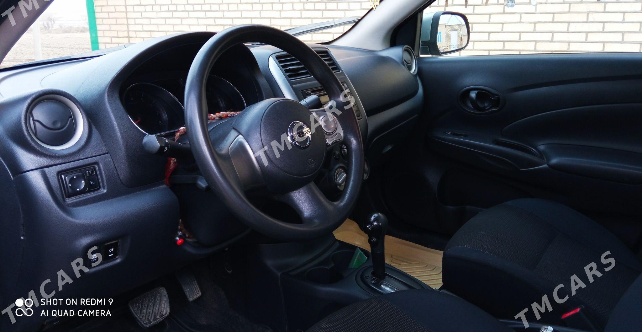 Nissan Versa 2011 - 120 000 TMT - Mary - img 3