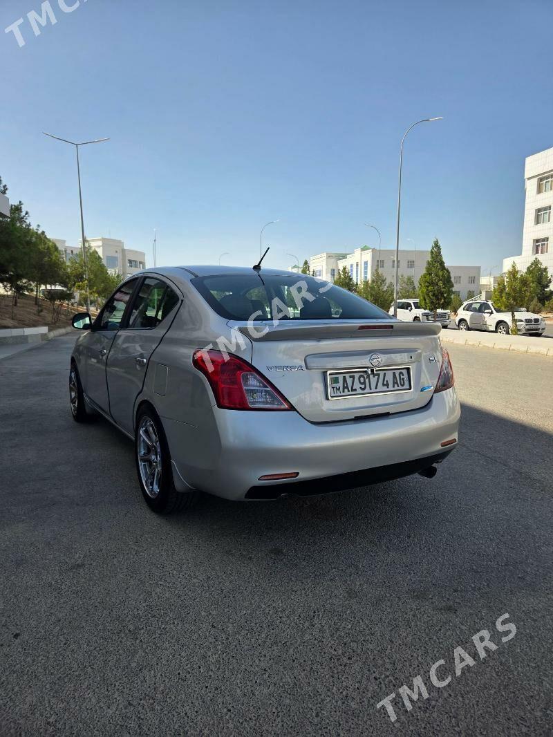 Nissan Versa 2013 - 102 000 TMT - Ашхабад - img 3