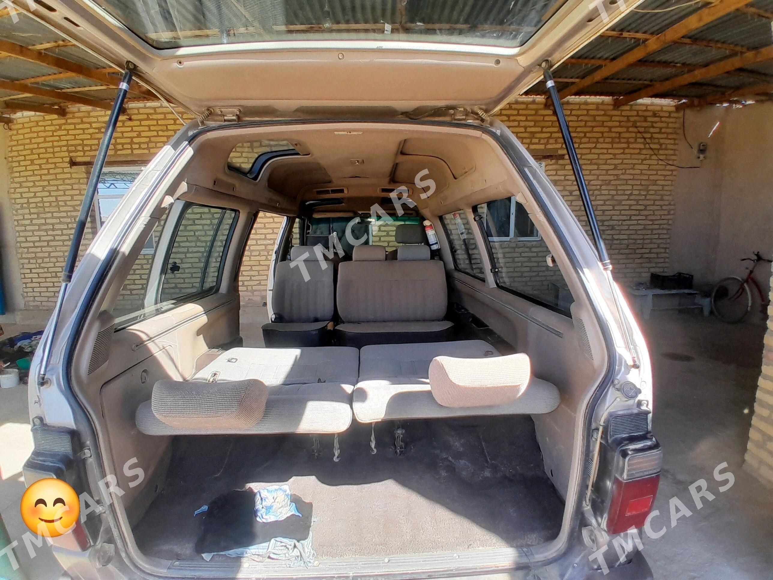 Toyota Town Ace 1992 - 35 000 TMT - Газаджак - img 5