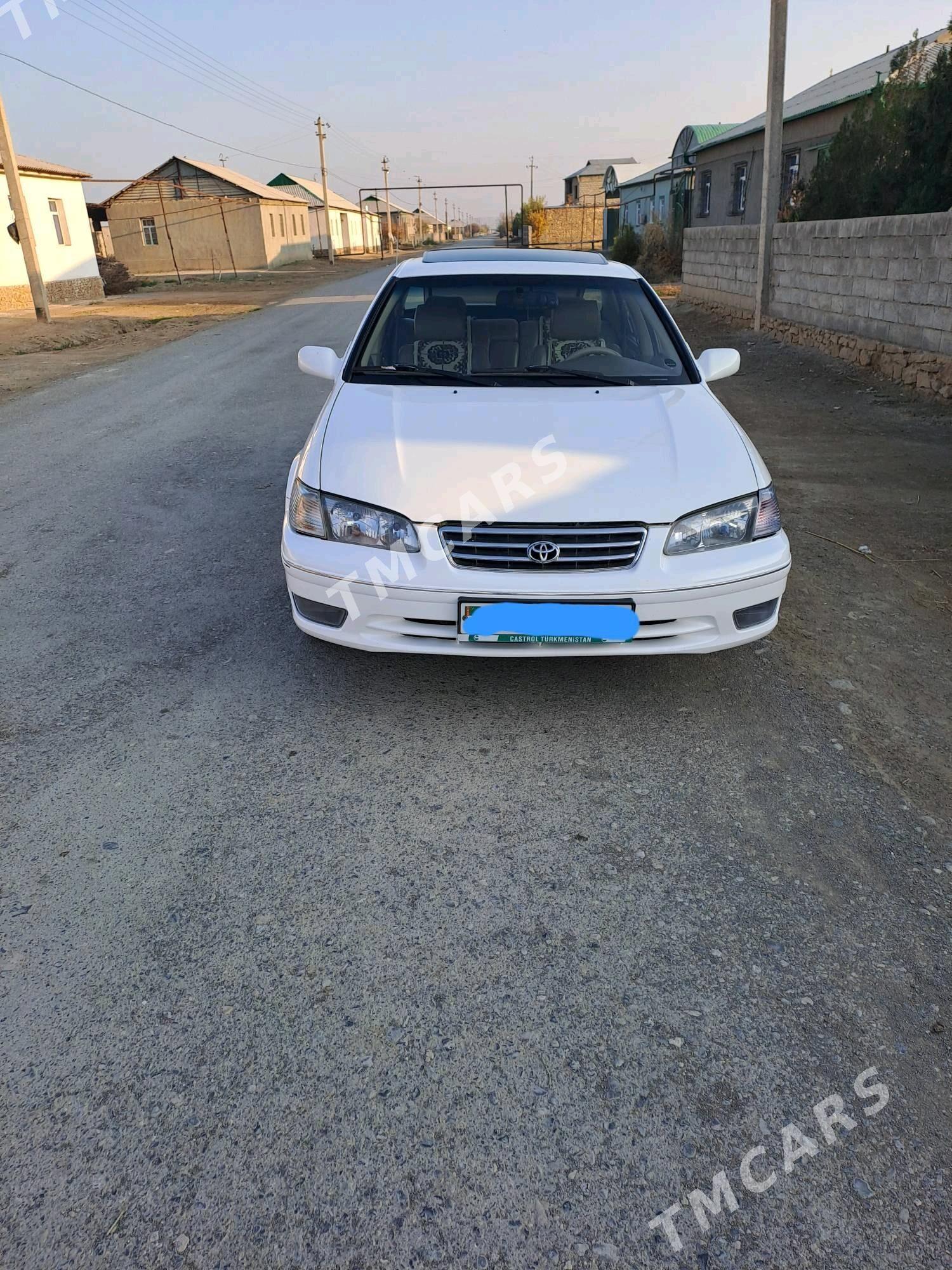 Toyota Camry 1998 - 140 000 TMT - Койтендаг - img 4