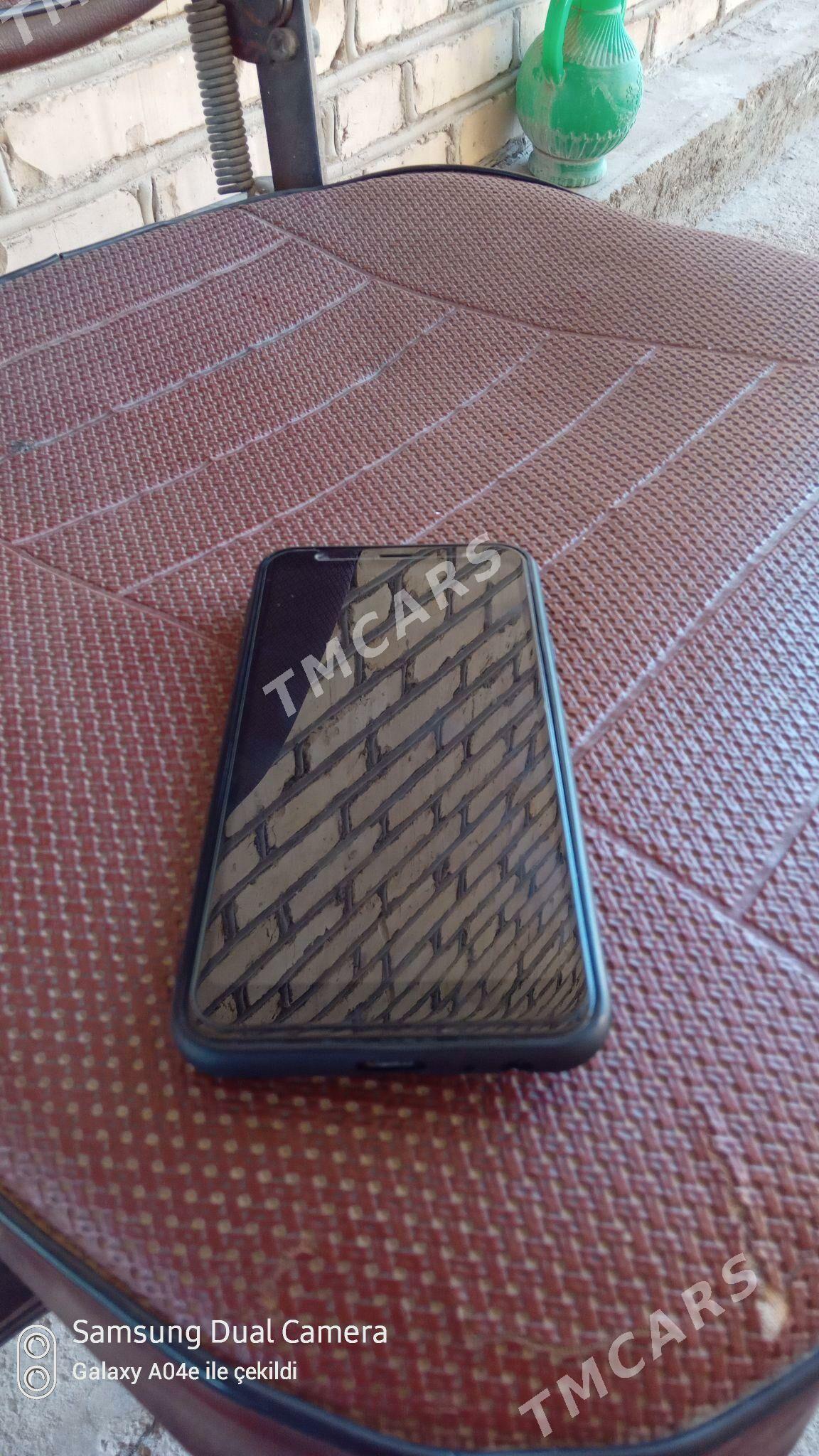 Samsung J4+ 2021 - Sakarçäge - img 5