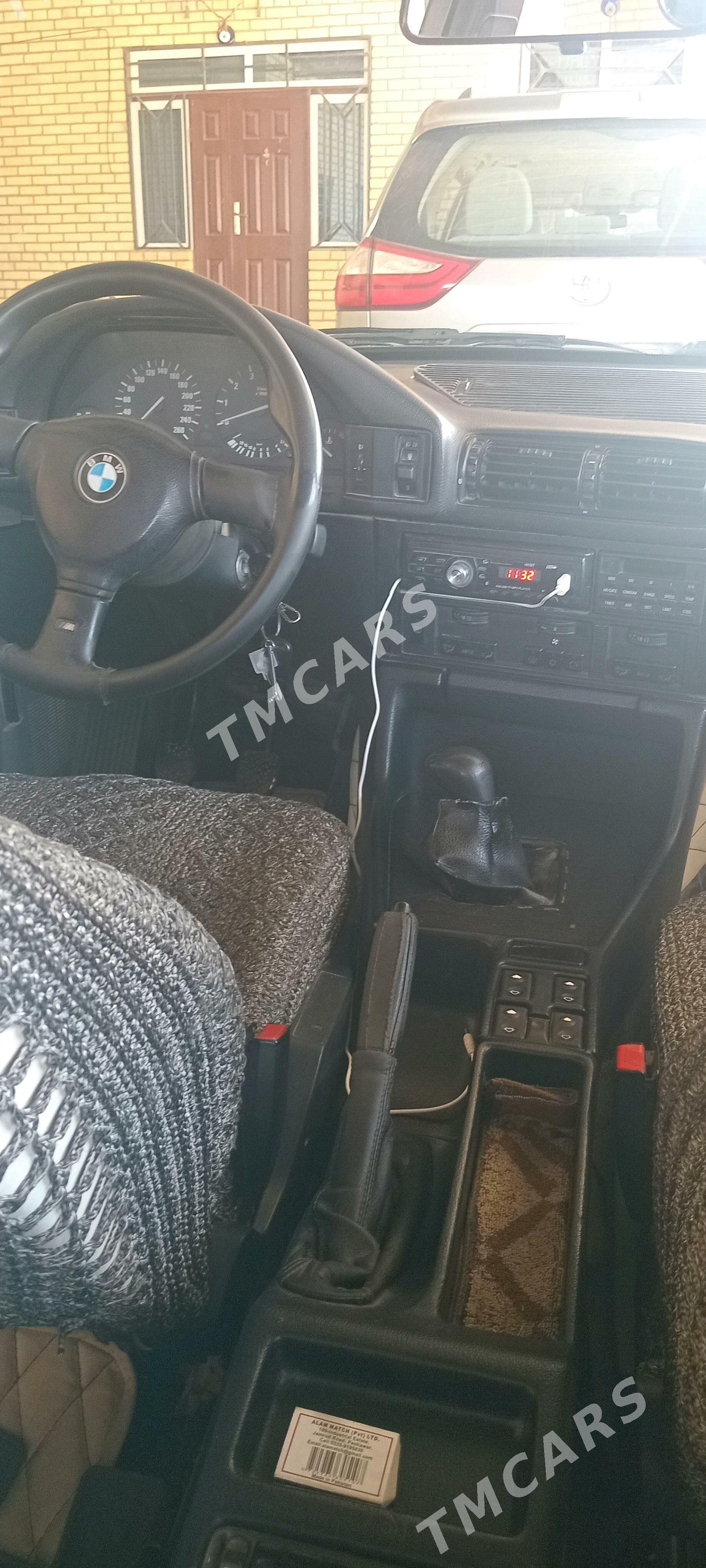 BMW 520 1990 - 43 000 TMT - Mary - img 8