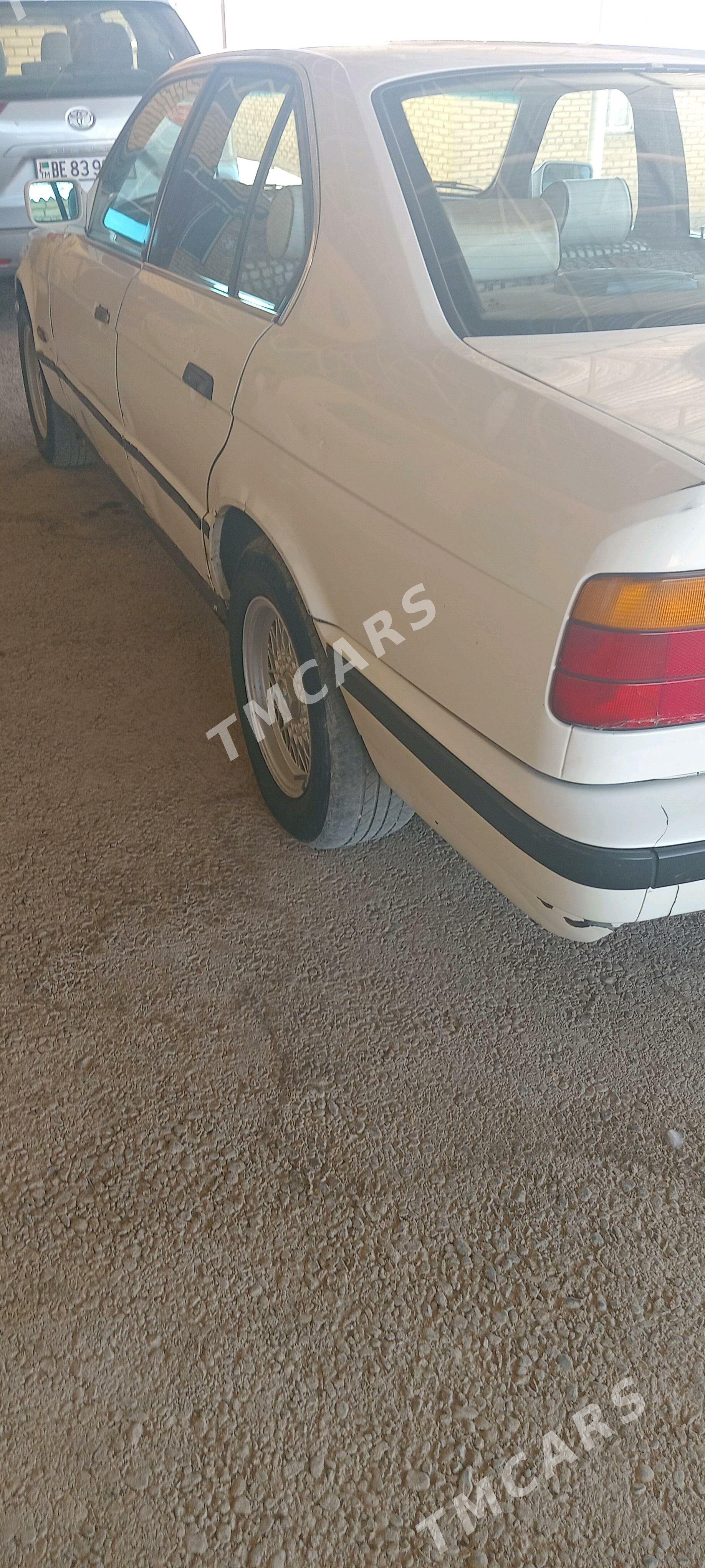 BMW 520 1990 - 43 000 TMT - Mary - img 7