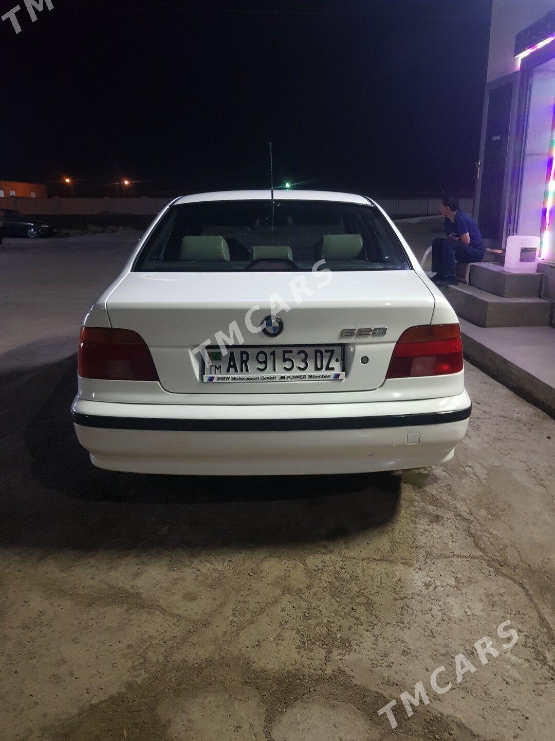 BMW 528 1999 - 90 000 TMT - Daşoguz - img 4