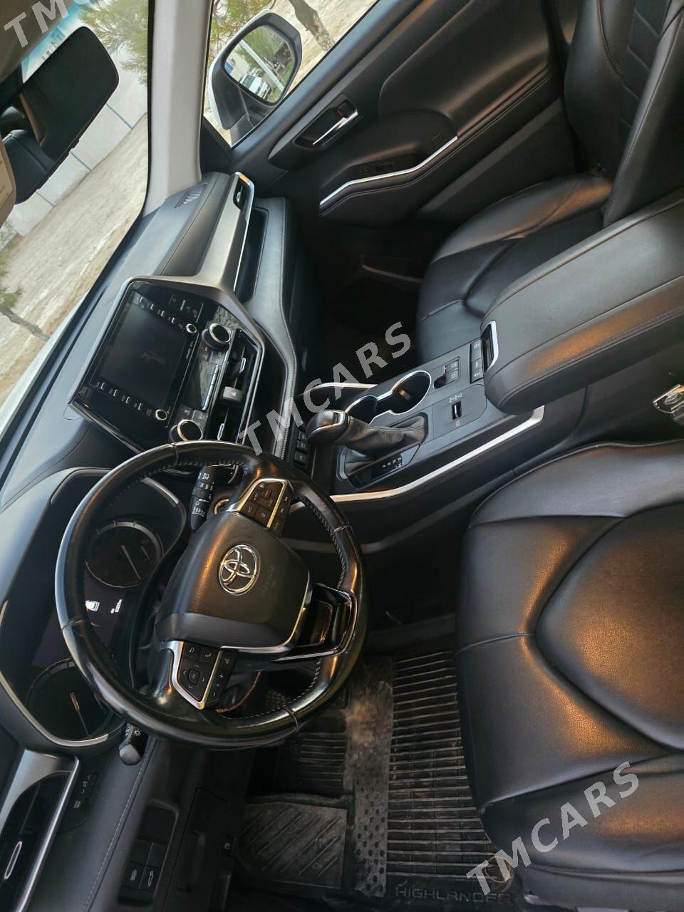 Toyota Highlander 2020 - 405 000 TMT - Howdan "B" - img 2