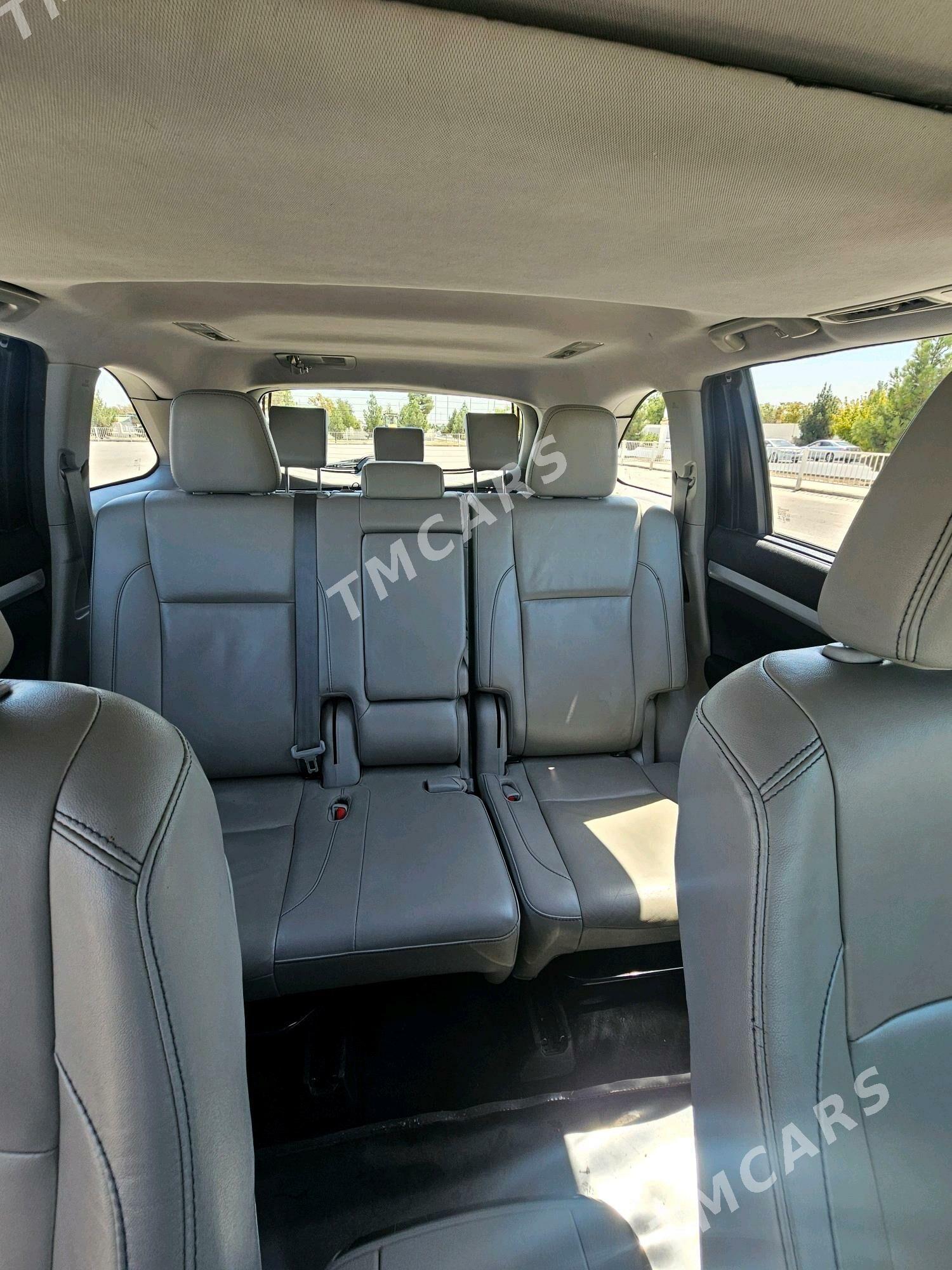 Toyota Highlander 2019 - 395 000 TMT - Ашхабад - img 6
