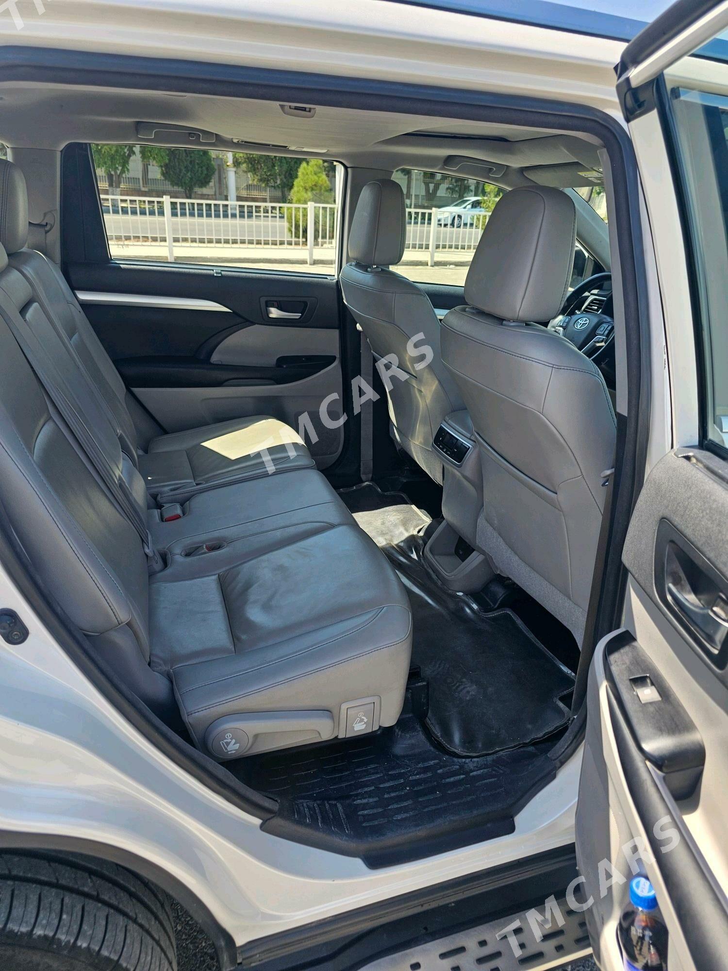 Toyota Highlander 2019 - 395 000 TMT - Ашхабад - img 9