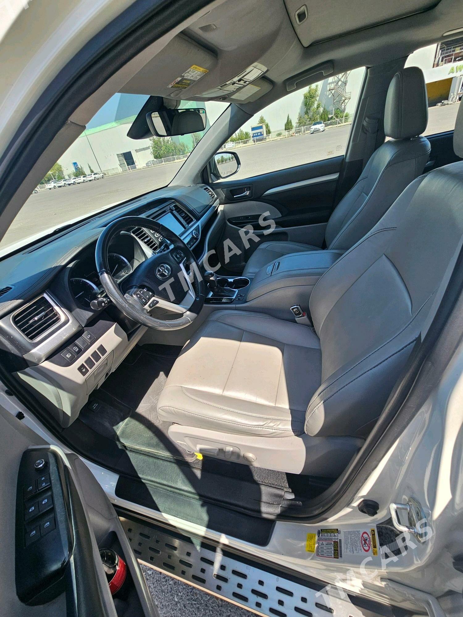 Toyota Highlander 2019 - 395 000 TMT - Ашхабад - img 10