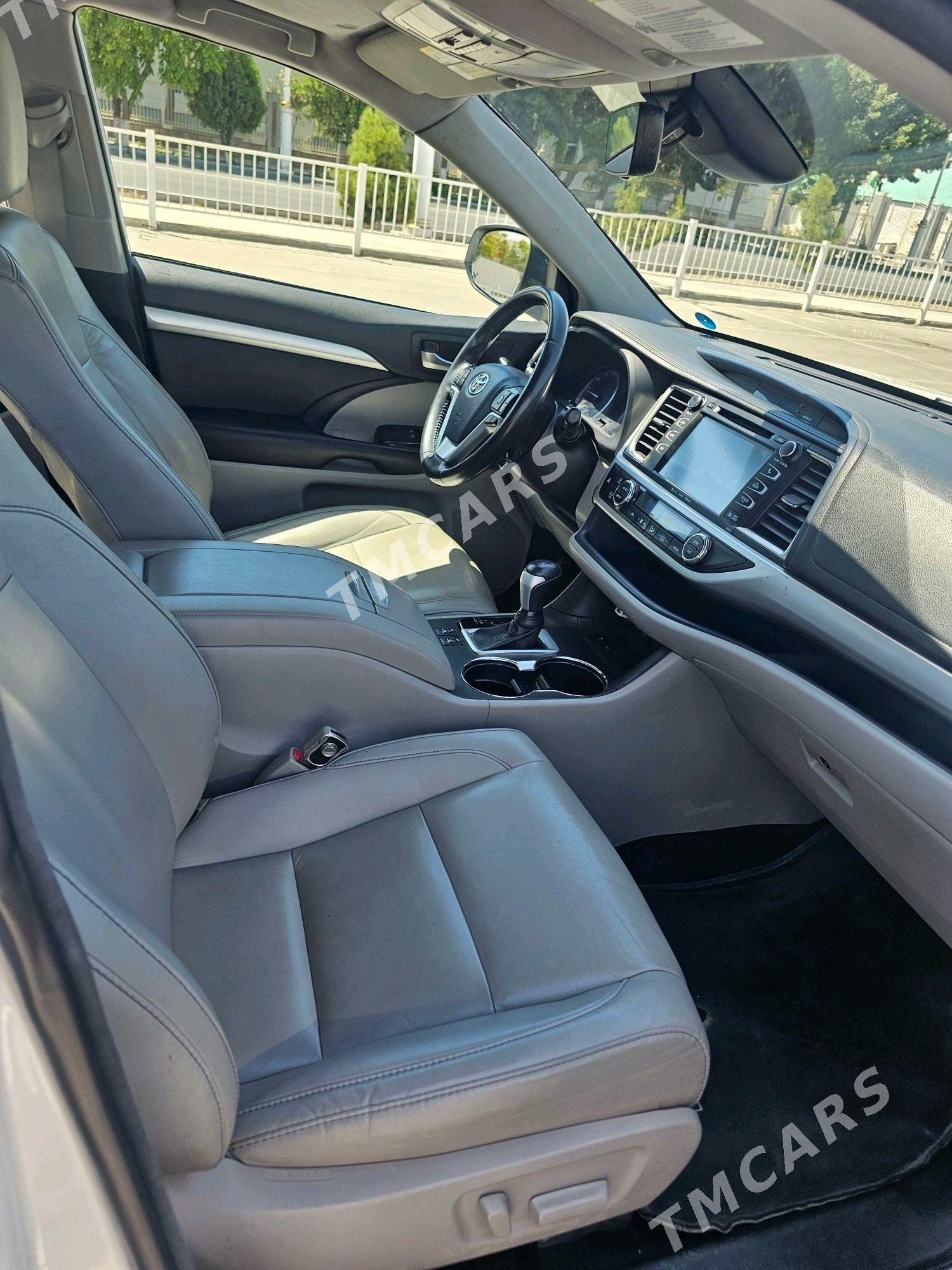 Toyota Highlander 2019 - 395 000 TMT - Ашхабад - img 7
