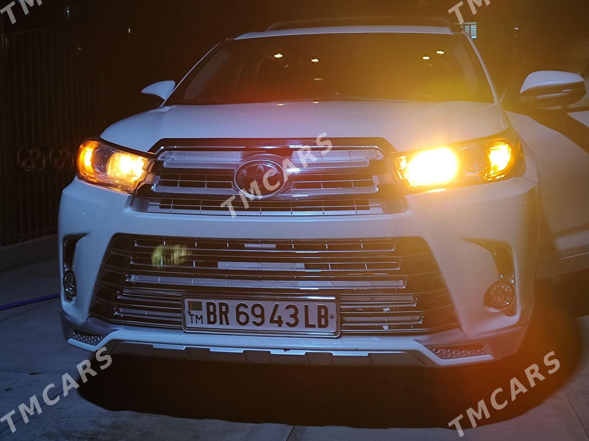 Toyota Highlander 2017 - 500 000 TMT - Туркменабат - img 4