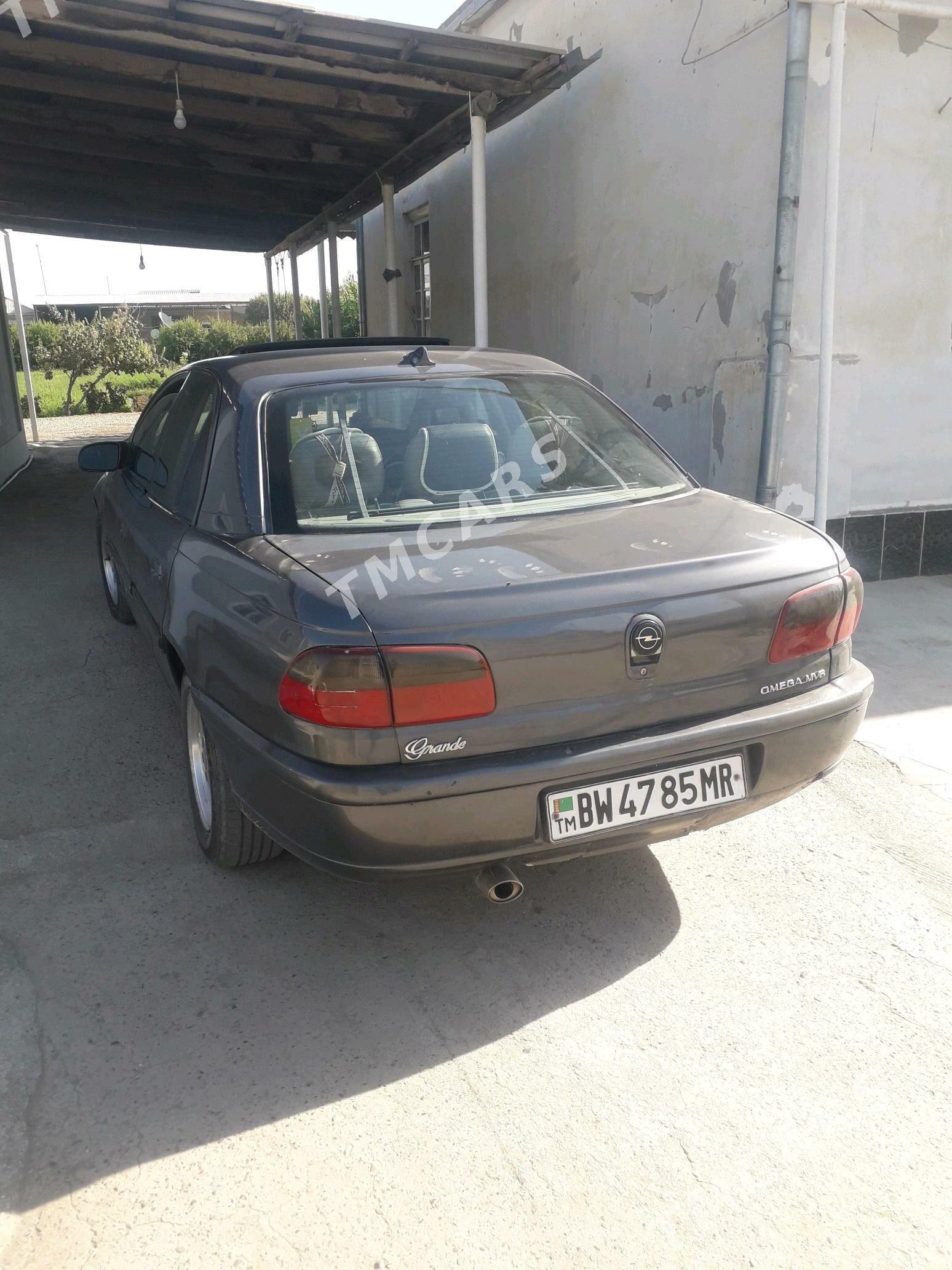 Opel Omega 1998 - 35 000 TMT - Mary - img 5