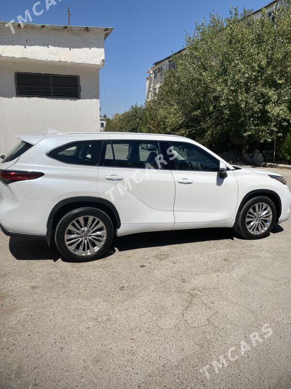 Toyota Highlander 2022 - 575 000 TMT - Ашхабад - img 5