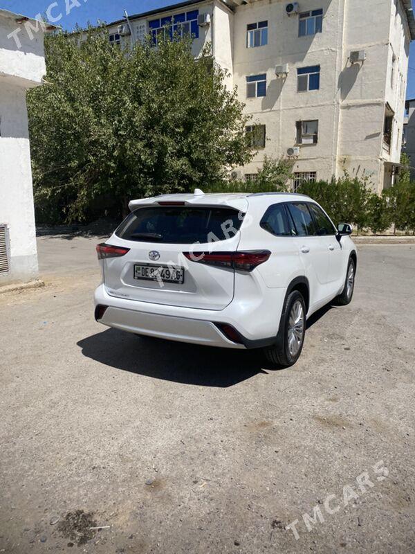 Toyota Highlander 2022 - 575 000 TMT - Ашхабад - img 7