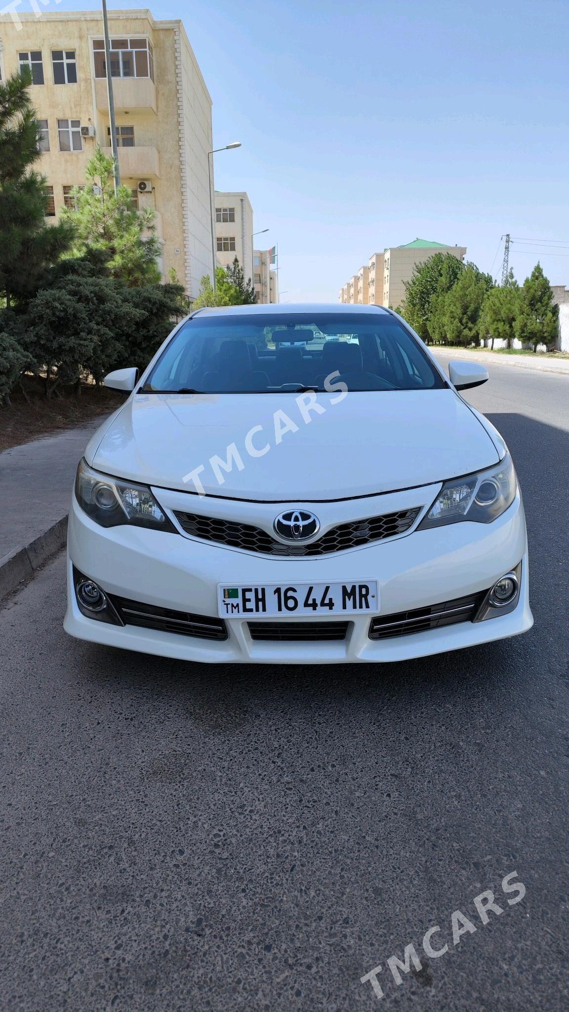 Toyota Camry 2013 - 230 000 TMT - Мургап - img 3