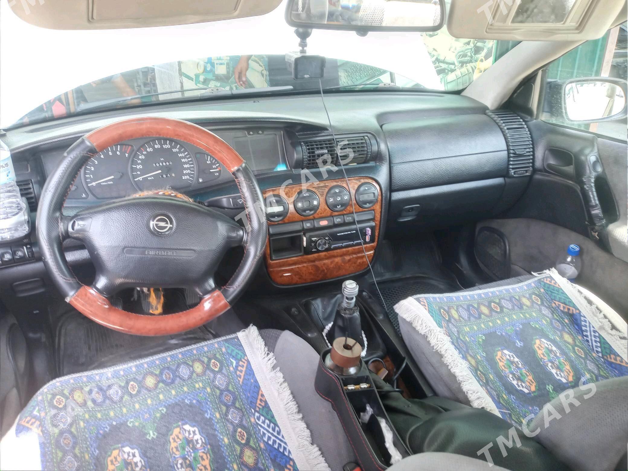 Opel Omega 1995 - 27 000 TMT - Бахарден - img 4