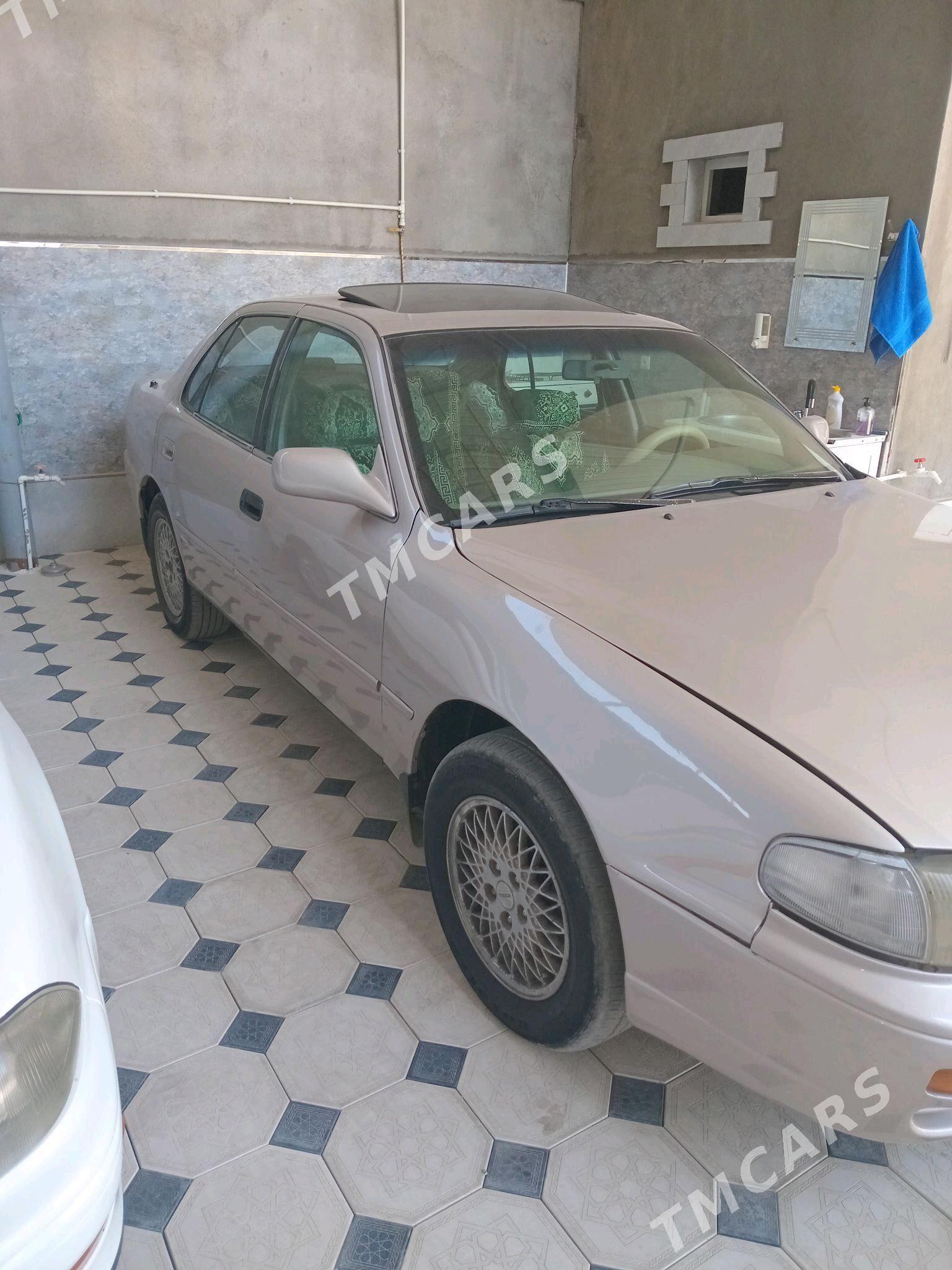 Toyota Camry 1996 - 90 000 TMT - Мары - img 4