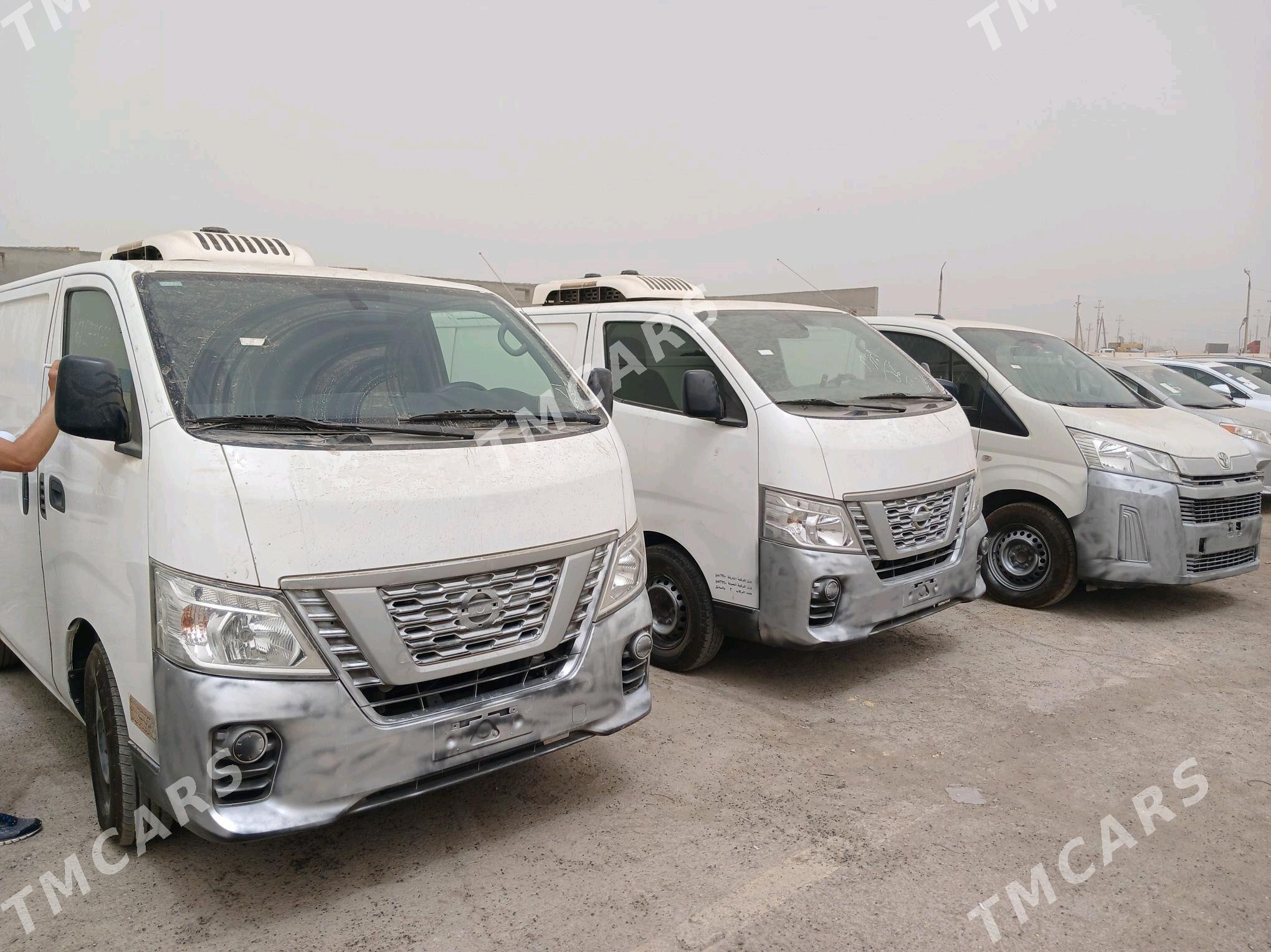 Nissan Urvan 2020 - 364 500 TMT - Мары - img 3