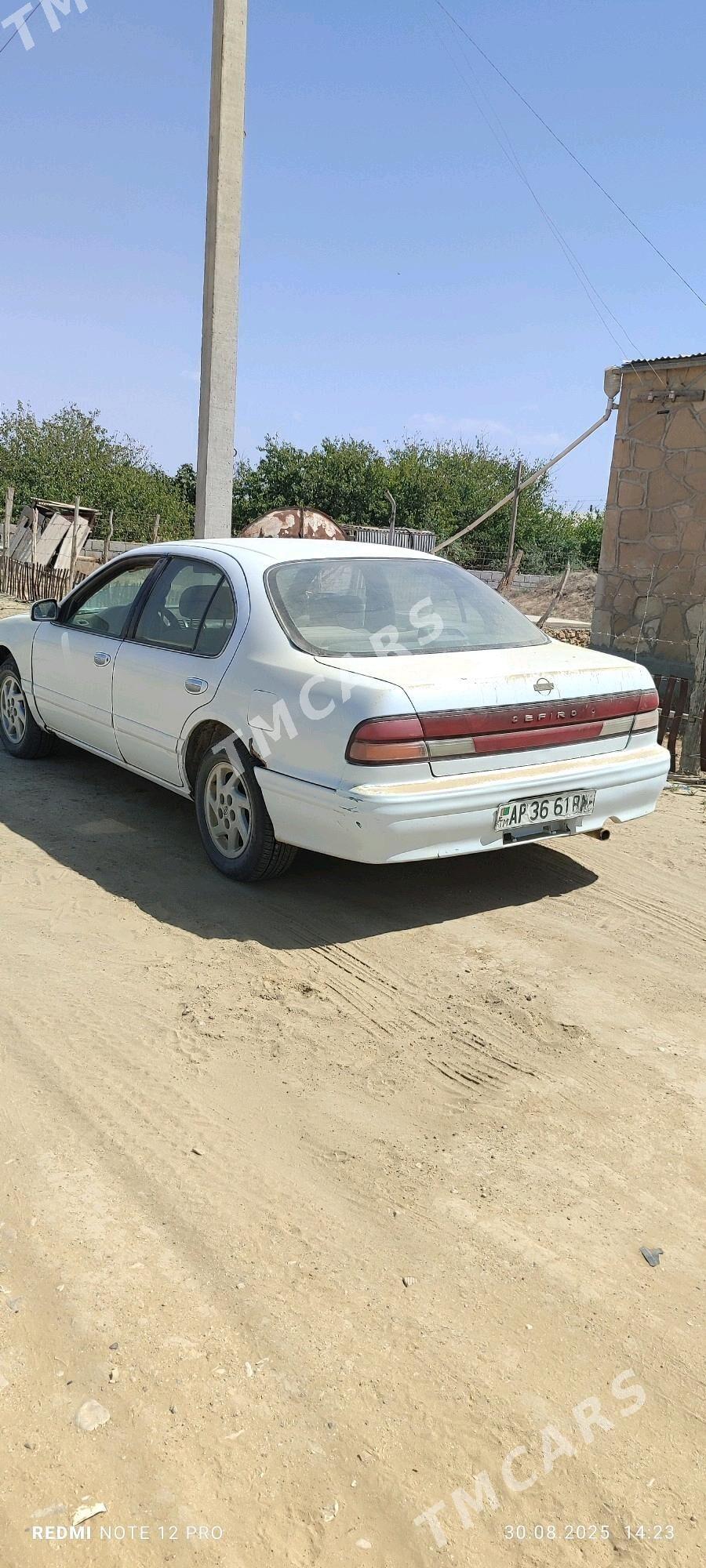 Nissan Cefiro 1994 - 27 000 TMT - Этрек - img 4