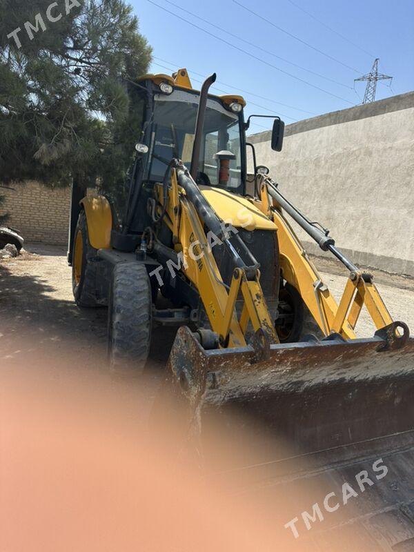 JCB 4CX ECO 2012 - 400 000 TMT - Mary - img 1