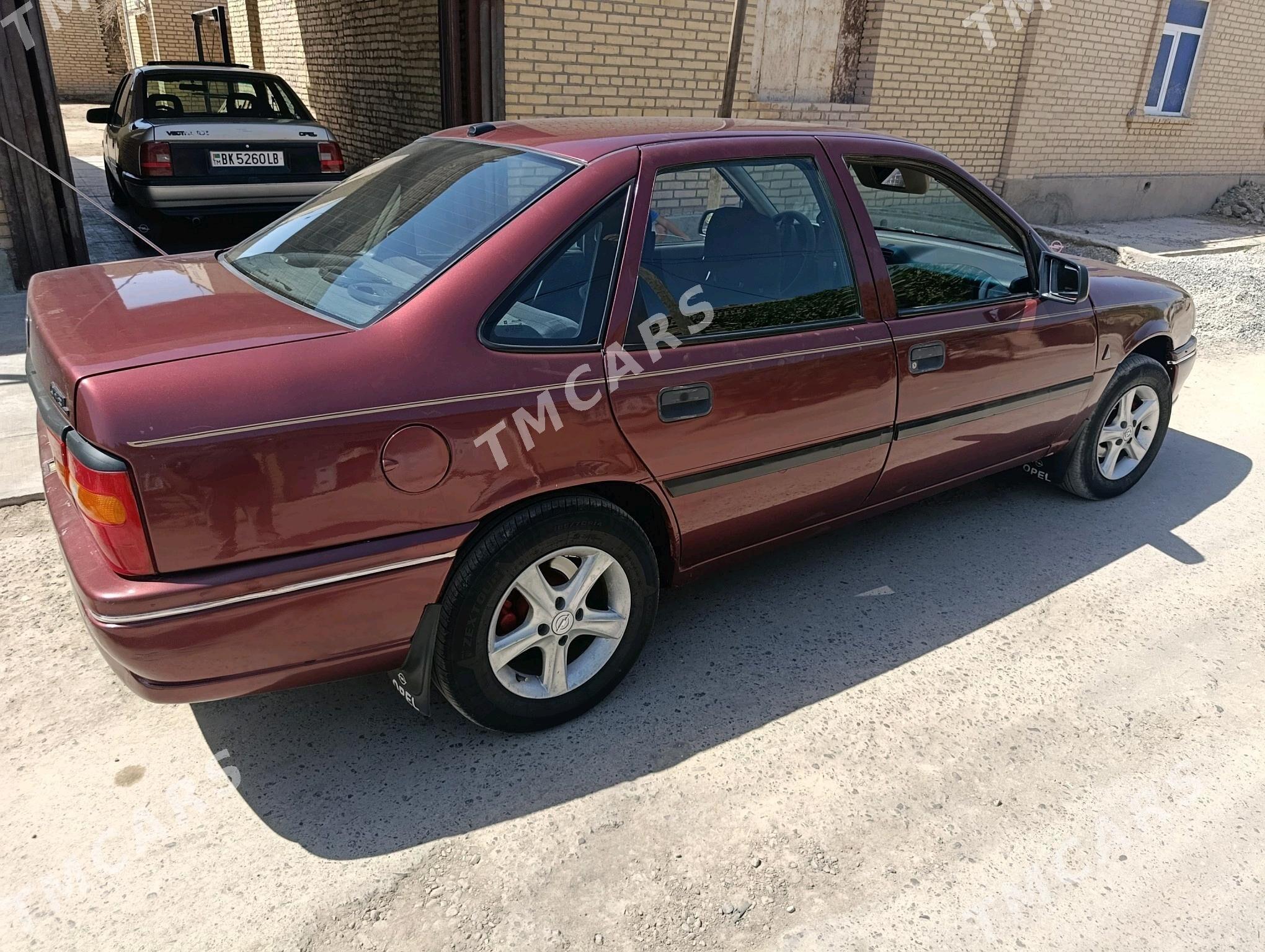 Opel Vectra 1994 - 38 000 TMT - Чарджоу - img 5