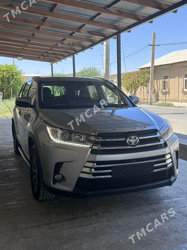 Toyota Highlander 2019 - 460 000 TMT - Туркменабат - img 4