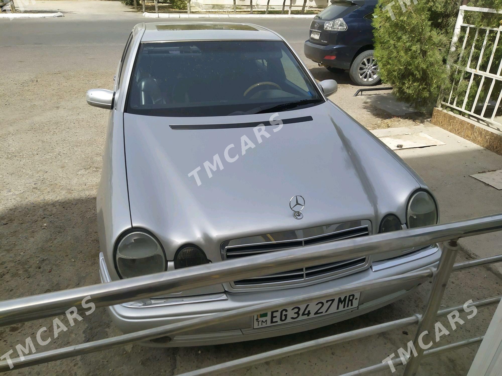 Mercedes-Benz E-Class 2000 - 130 000 TMT - Мары - img 6