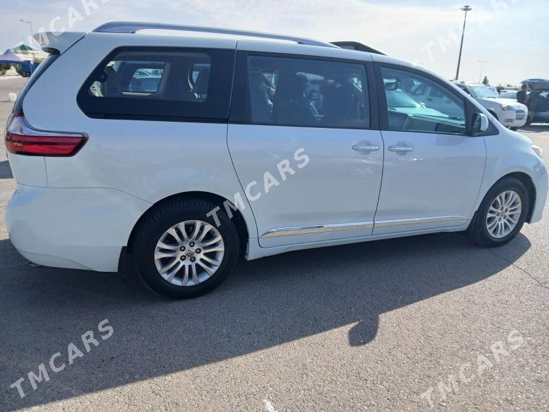 Toyota Sienna 2017 - 390 000 TMT - Туркменабат - img 3