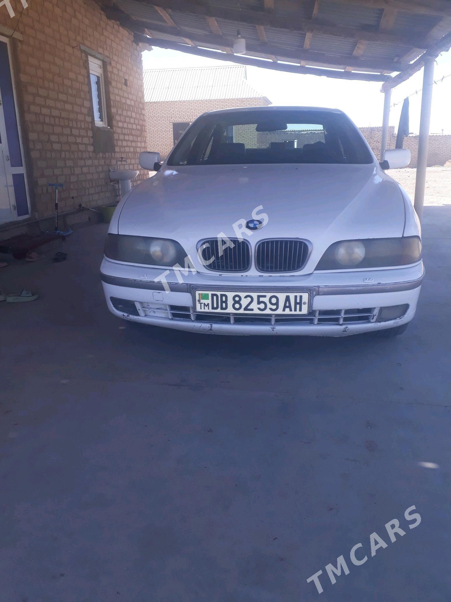 BMW 528 1996 - 80 000 TMT - Sarahs - img 2