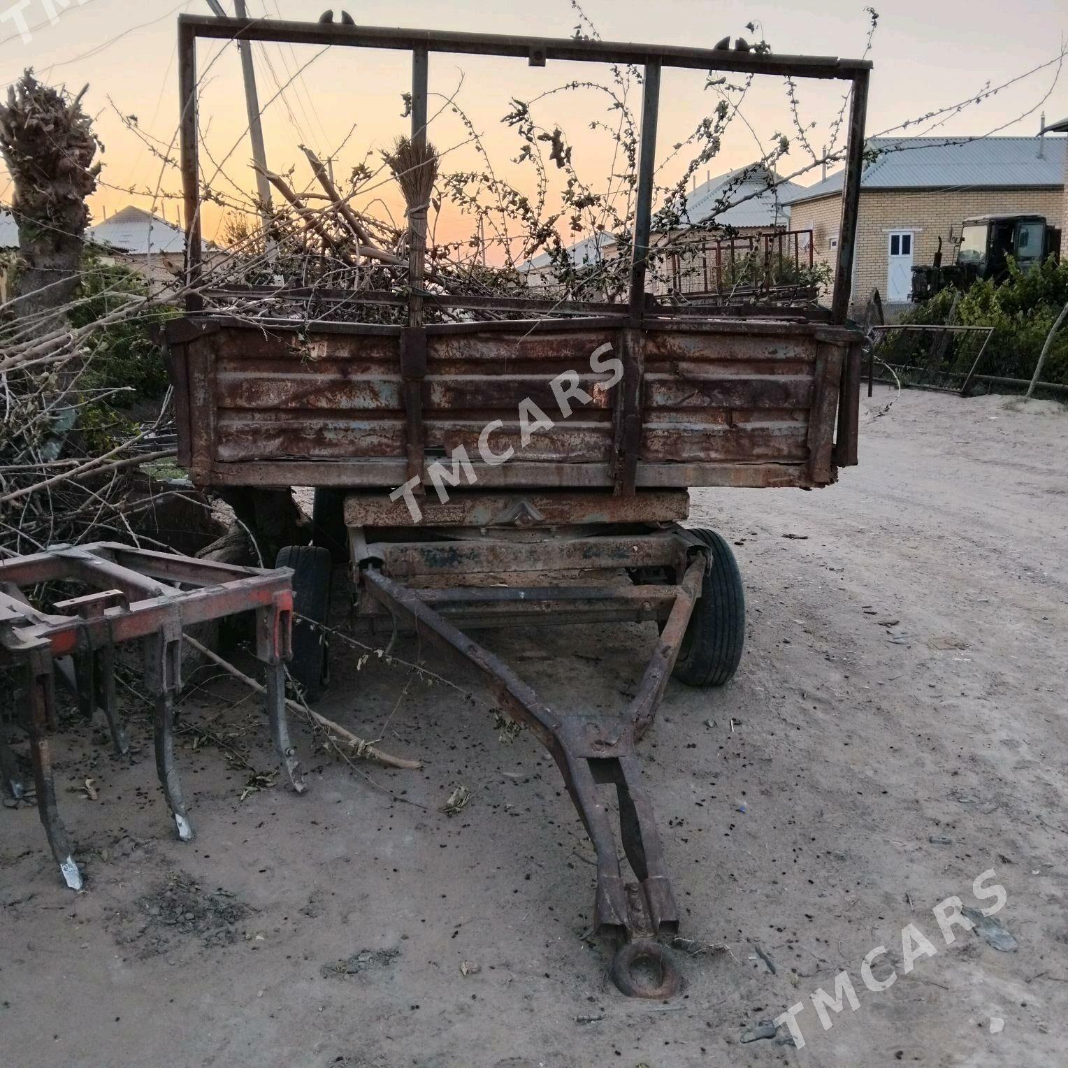 MTZ T-28 1983 - 15 000 TMT - Сакарчага - img 4
