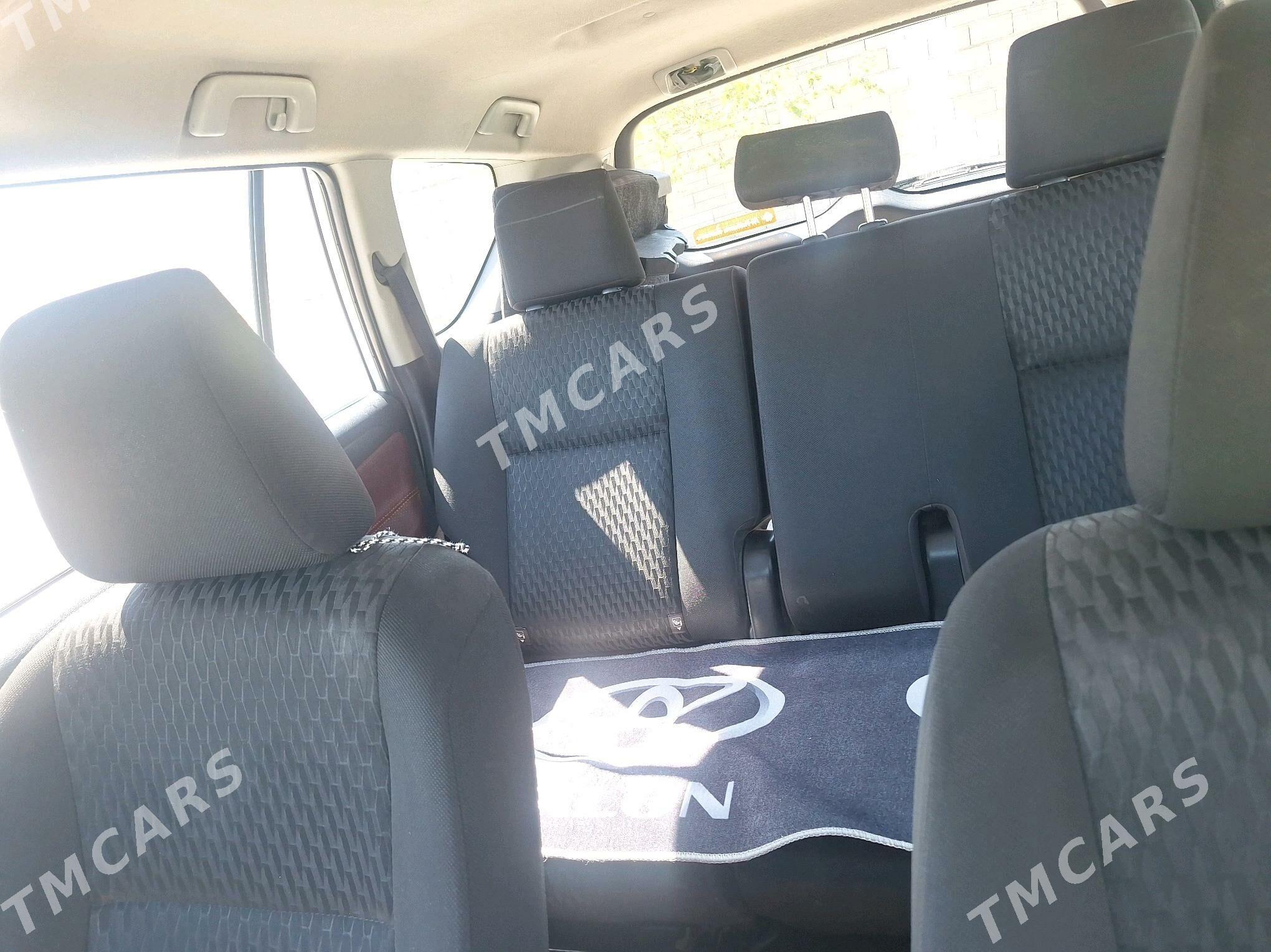 Toyota Innova 2017 - 270 000 TMT - Гёкдепе - img 8