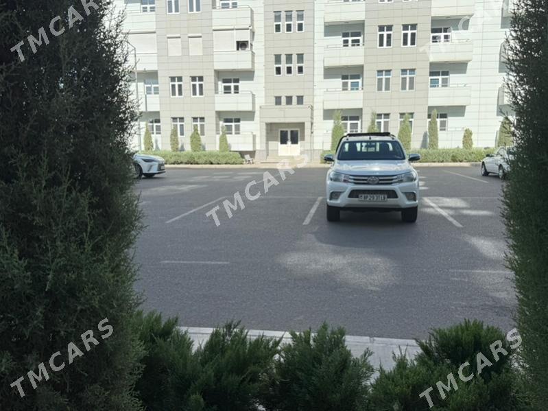 Toyota Hilux 2016 - 500 000 TMT - Койтендаг - img 2