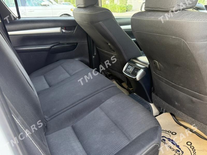 Toyota Hilux 2016 - 500 000 TMT - Койтендаг - img 8