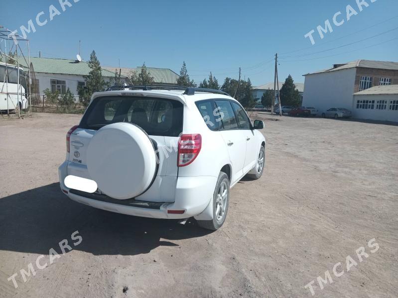 Toyota RAV4 2012 - 190 000 TMT - Гурбансолтан Едже - img 2