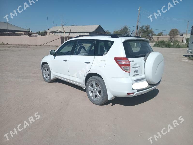 Toyota RAV4 2012 - 190 000 TMT - Гурбансолтан Едже - img 4