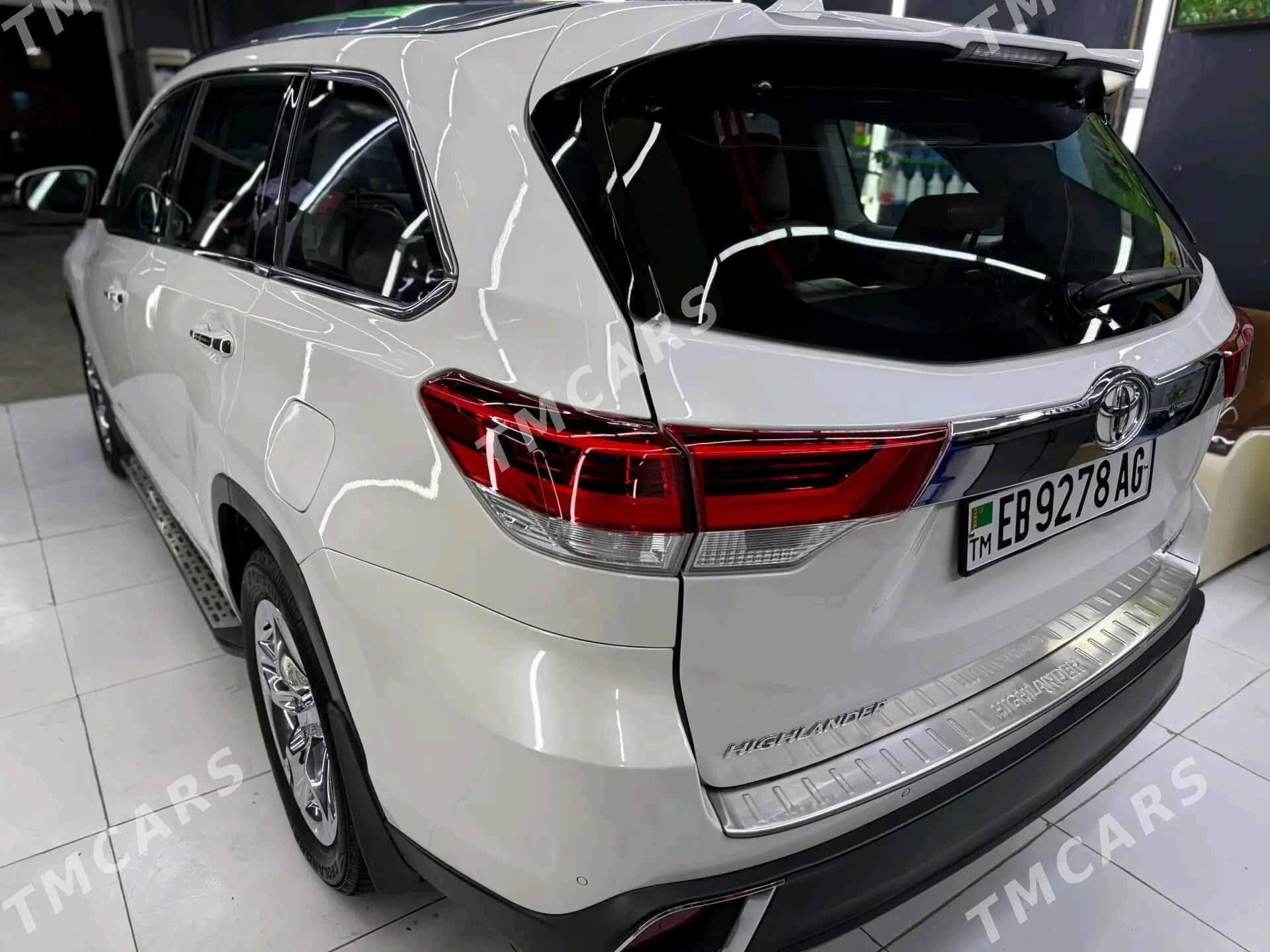Toyota Highlander 2018 - 410 000 TMT - Ашхабад - img 4