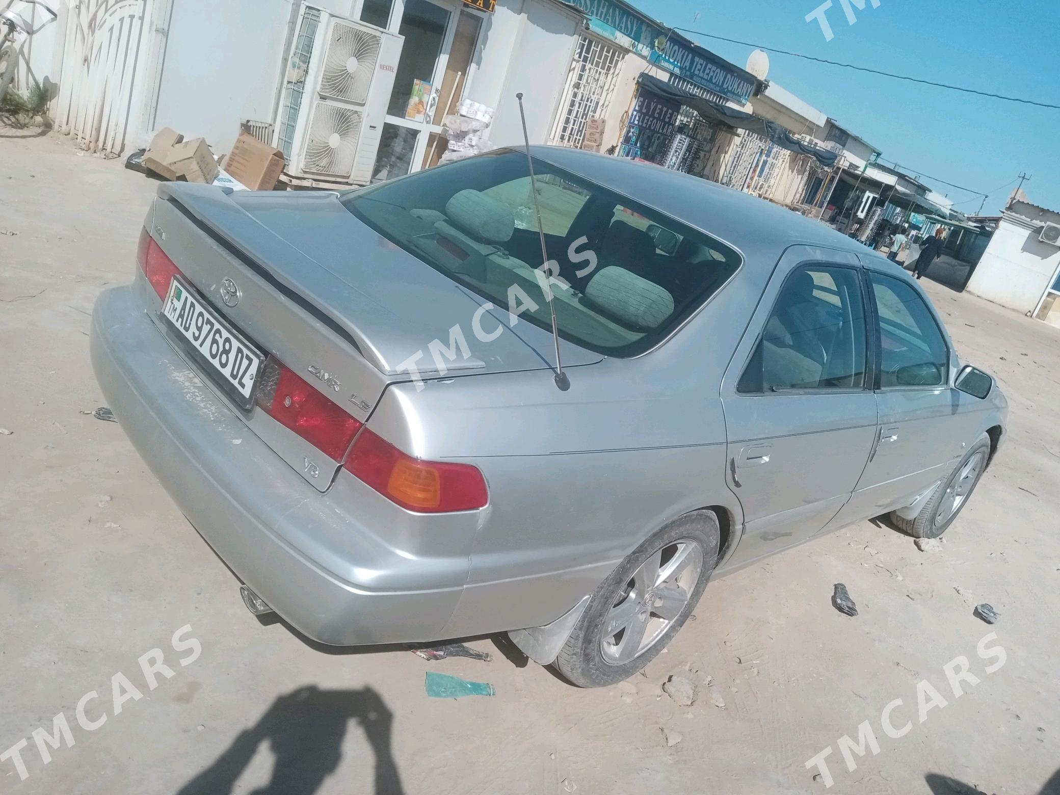 Toyota Camry 1998 - 122 000 TMT - етр. Туркменбаши - img 3
