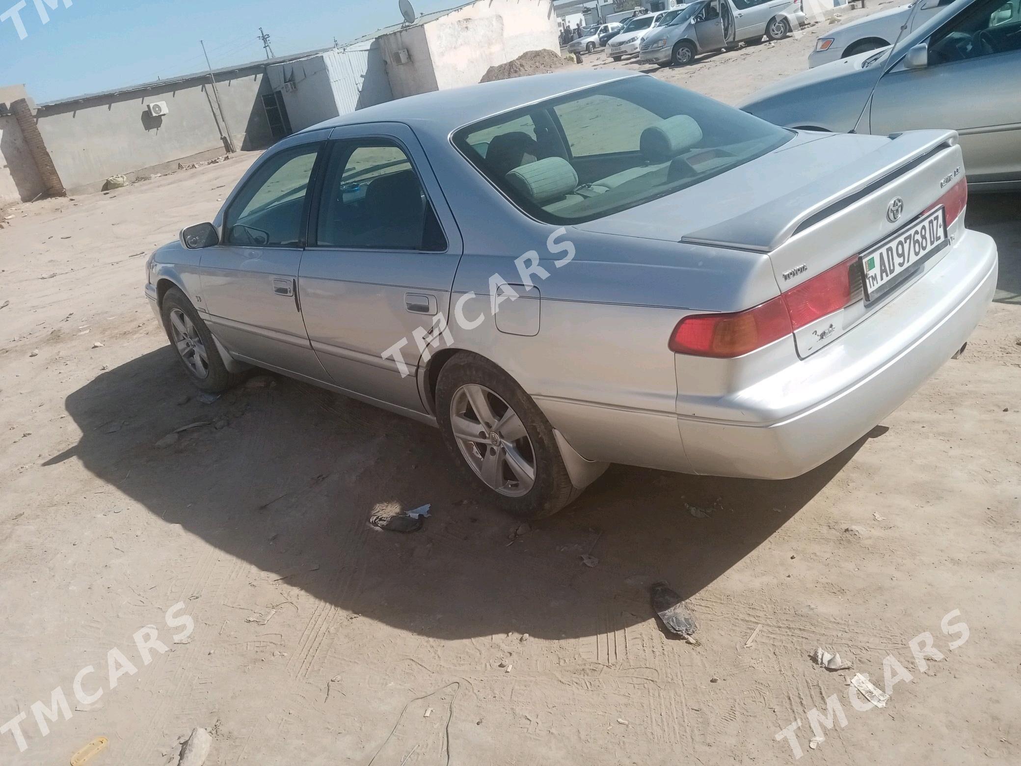 Toyota Camry 1998 - 122 000 TMT - етр. Туркменбаши - img 2