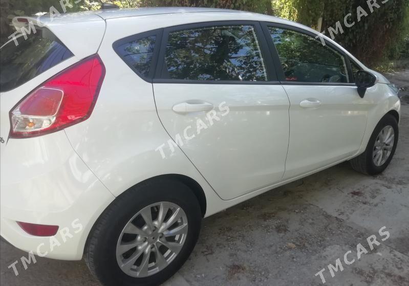 Ford Fiesta 2019 - 125 000 TMT - Aşgabat - img 6