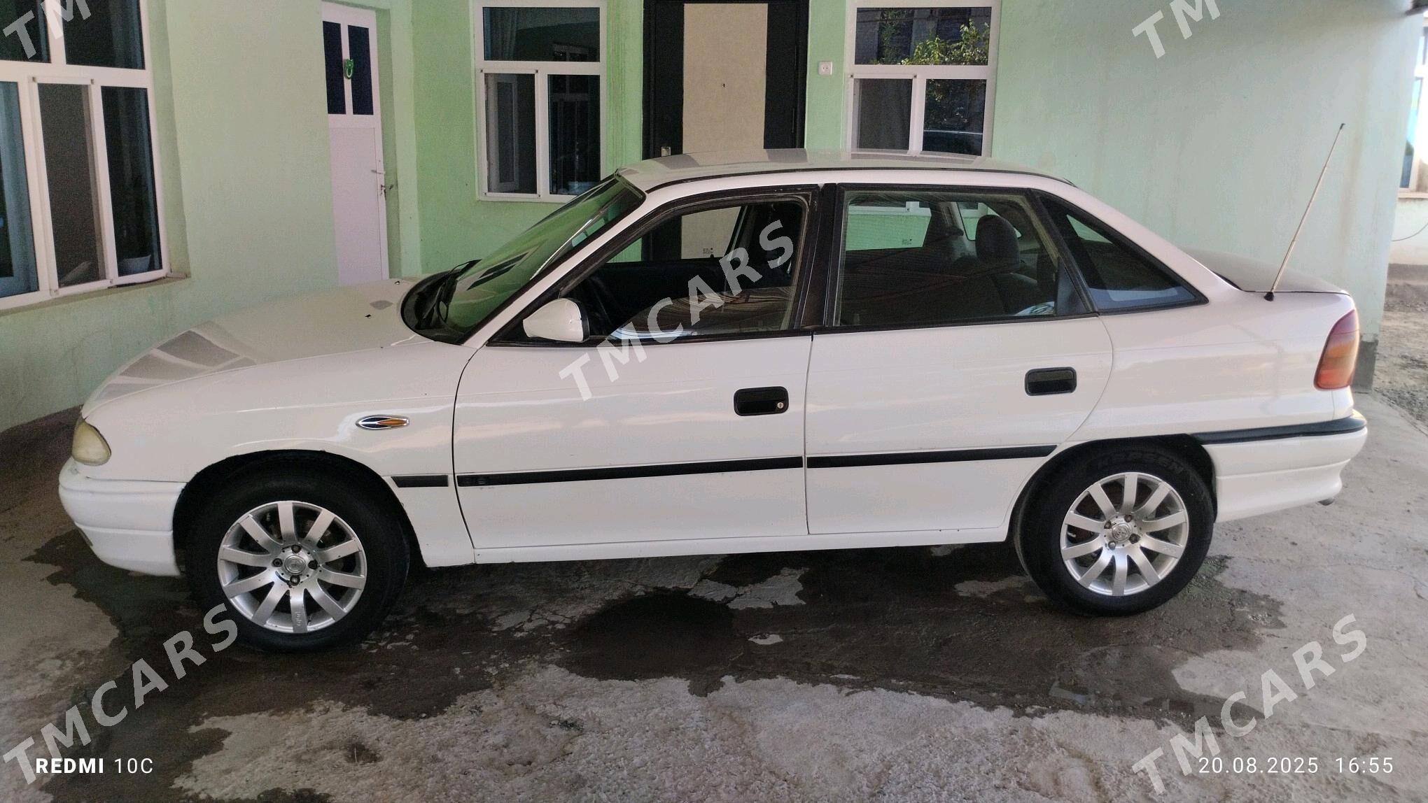 Opel Astra 1995 - 40 000 TMT - Кака - img 6