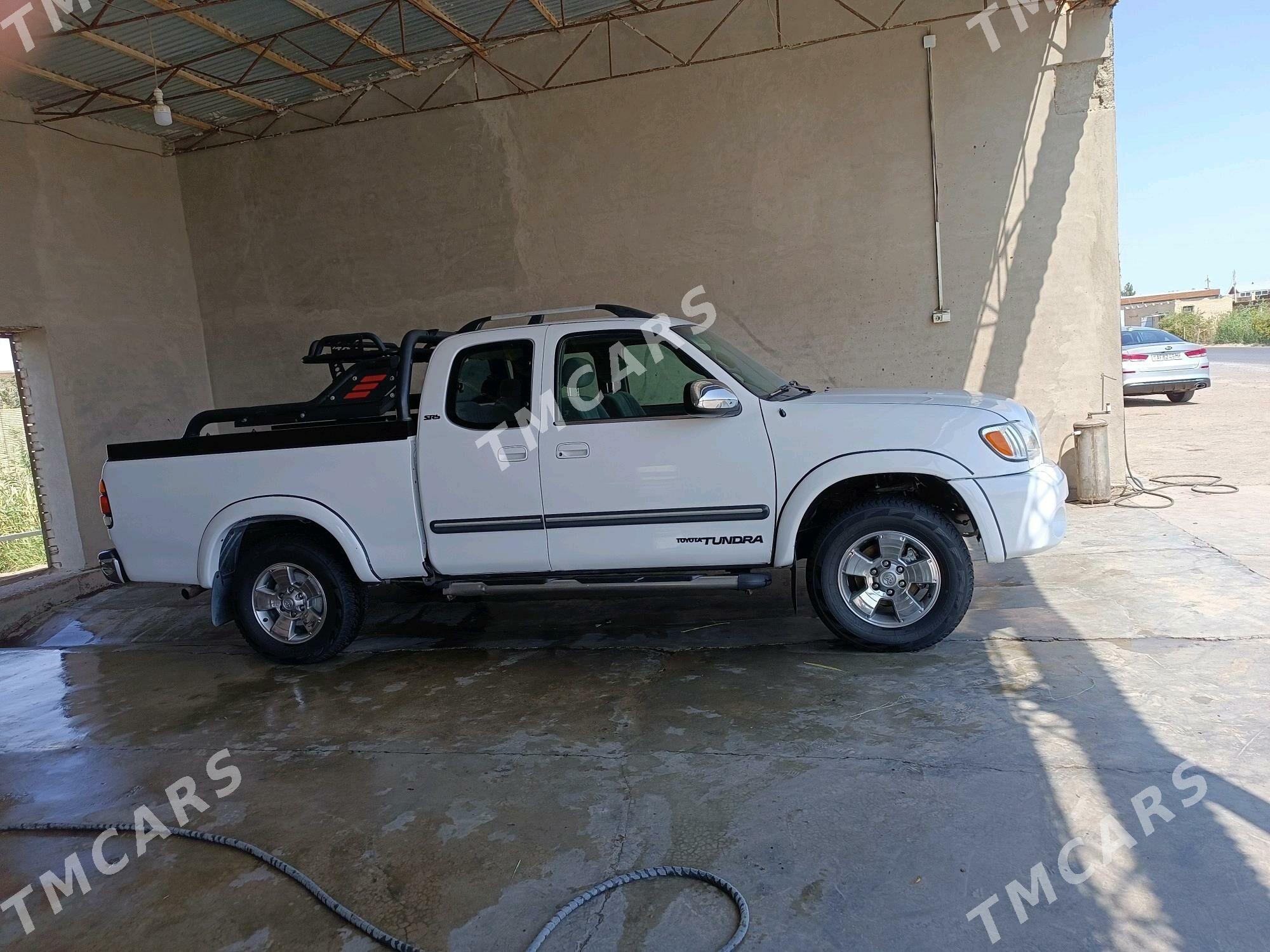 Toyota Tundra 2004 - 260 000 TMT - Мары - img 3