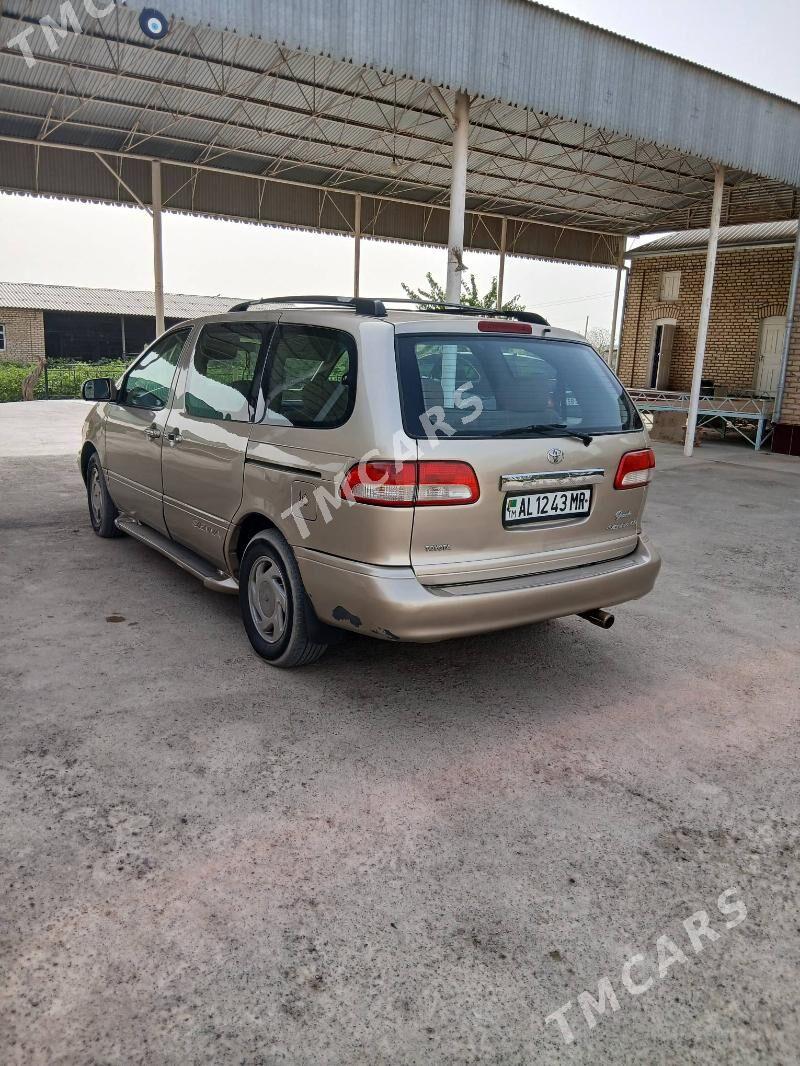 Toyota Sienna 2002 - 170 000 TMT - Мары - img 4