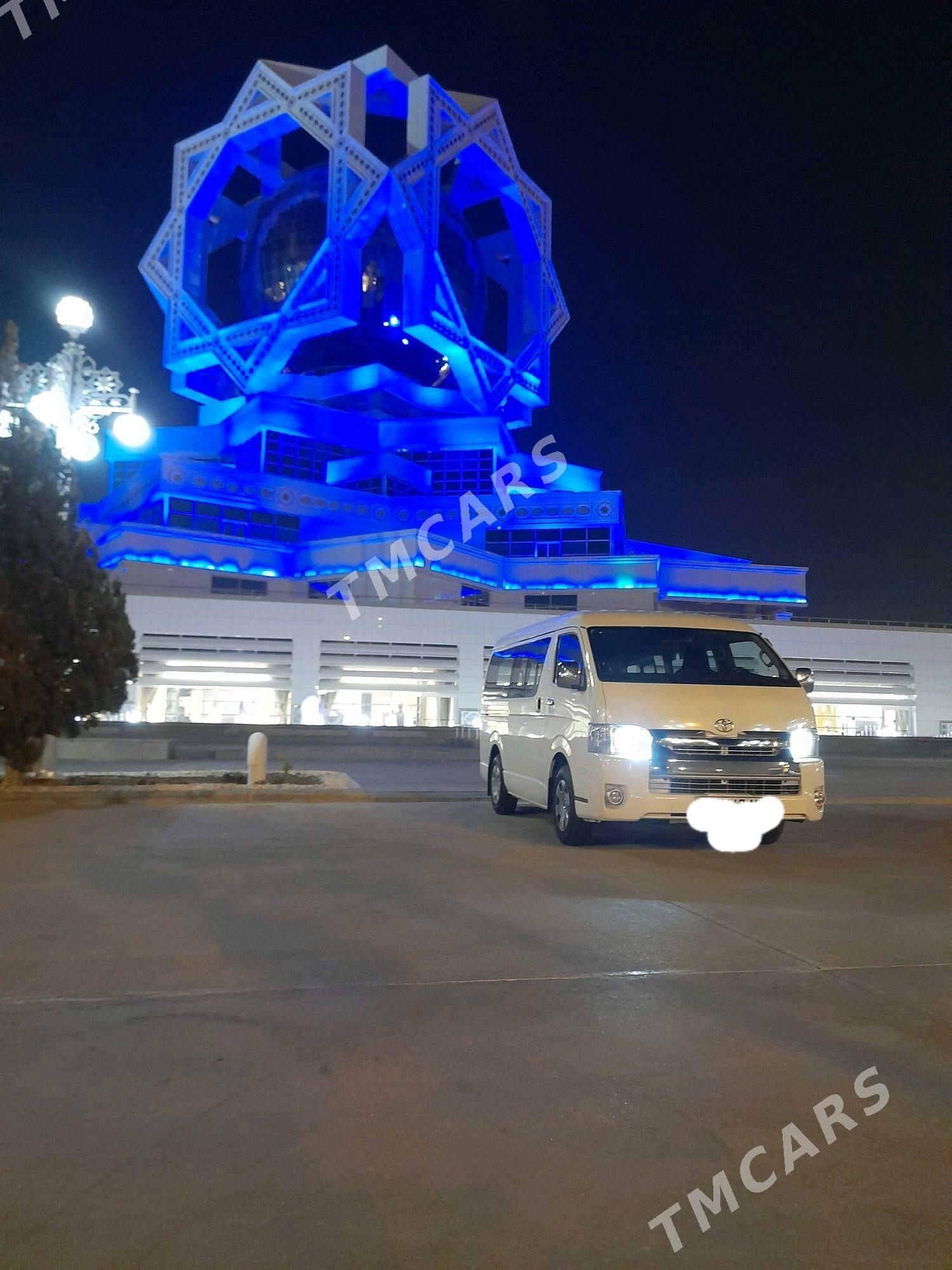 Toyota Hiace 2015 - 404 000 TMT - Анев - img 3